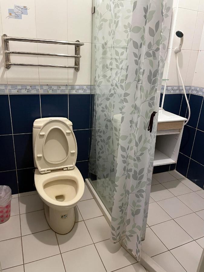Apartamento A Lot Of Music And Breakfast T'ai-tung Exterior foto